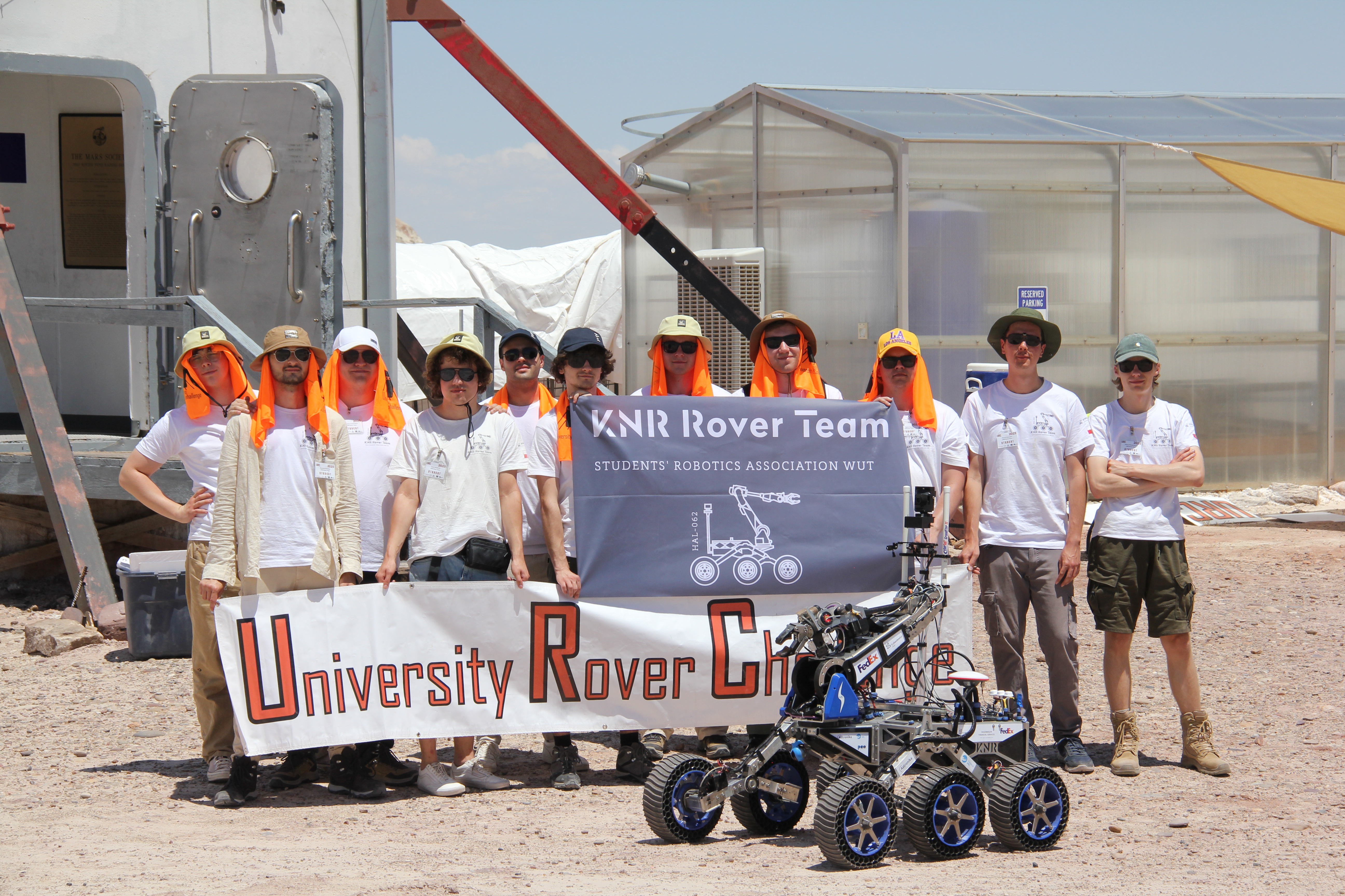 Zespół łazika marsjanskiego na zawodach Univeristy Rover Challenge